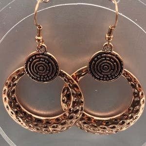 Hammered rose gold copper round earrings